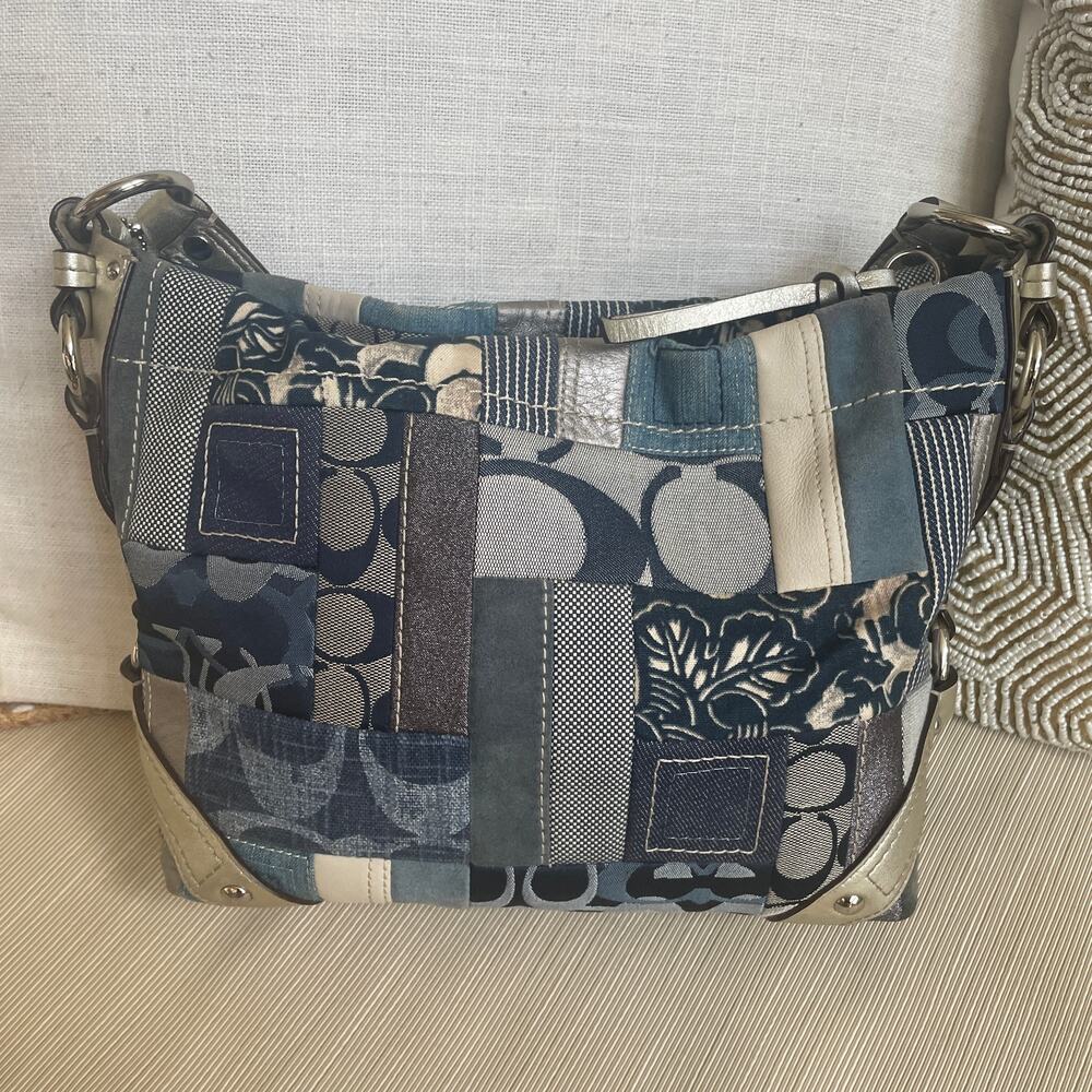 Rare Coach Signature Denim Patchwork Hobo F13721 Blue Multi Y2K Shoulder Bag - Picture 2 of 11